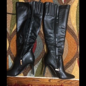 🎉True size 7 boots 🎊